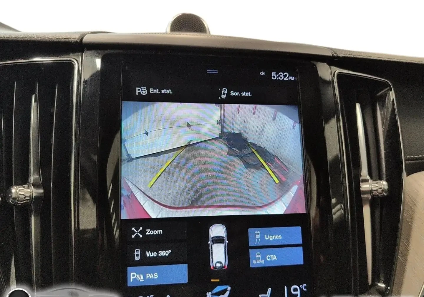 Volvo XC60  Inscription AWD - изображение 8