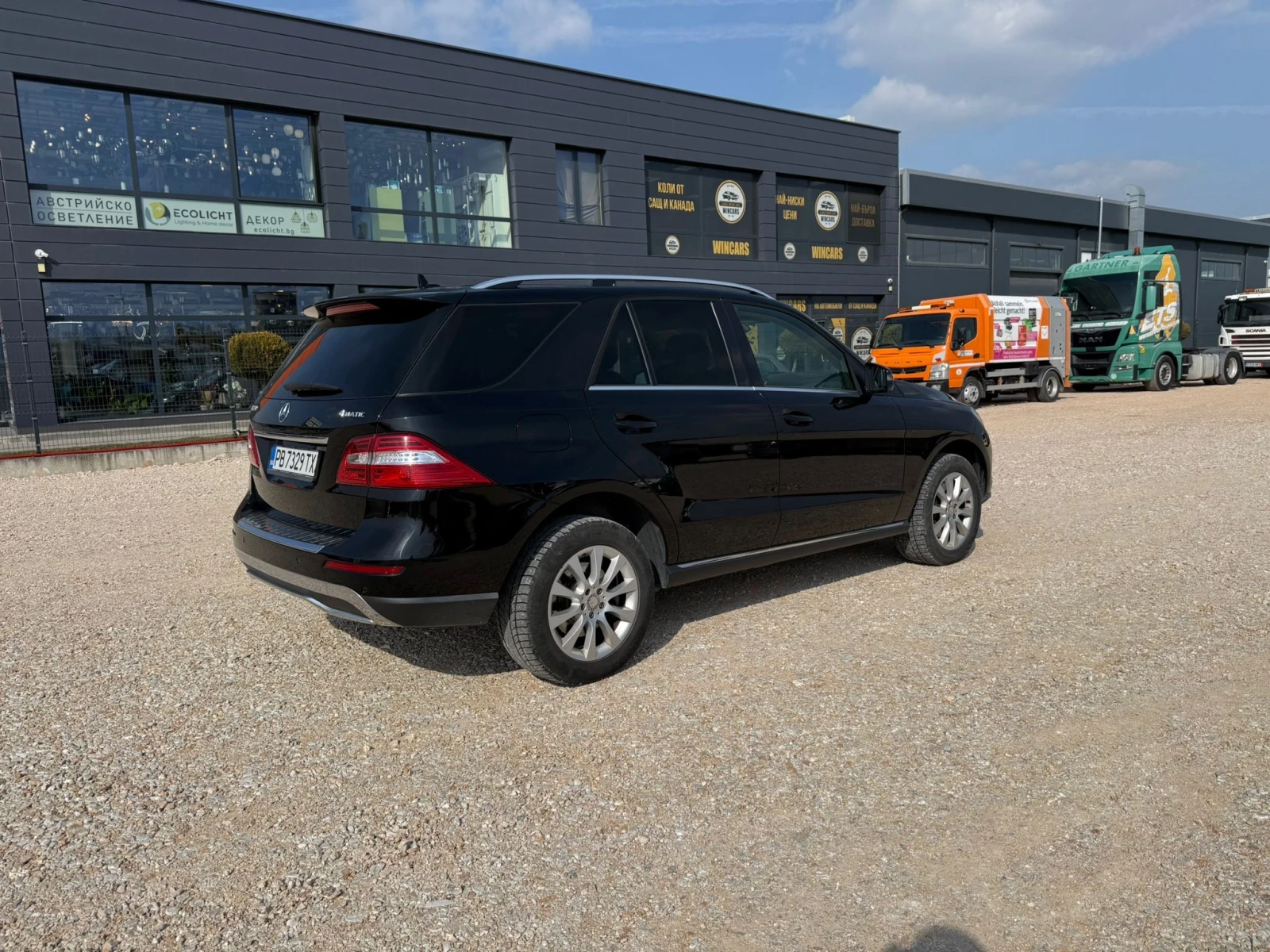 Mercedes-Benz ML 350 4-Matic , Перфектен, , , , снимка 6 - Автомобили и джипове - 53880174