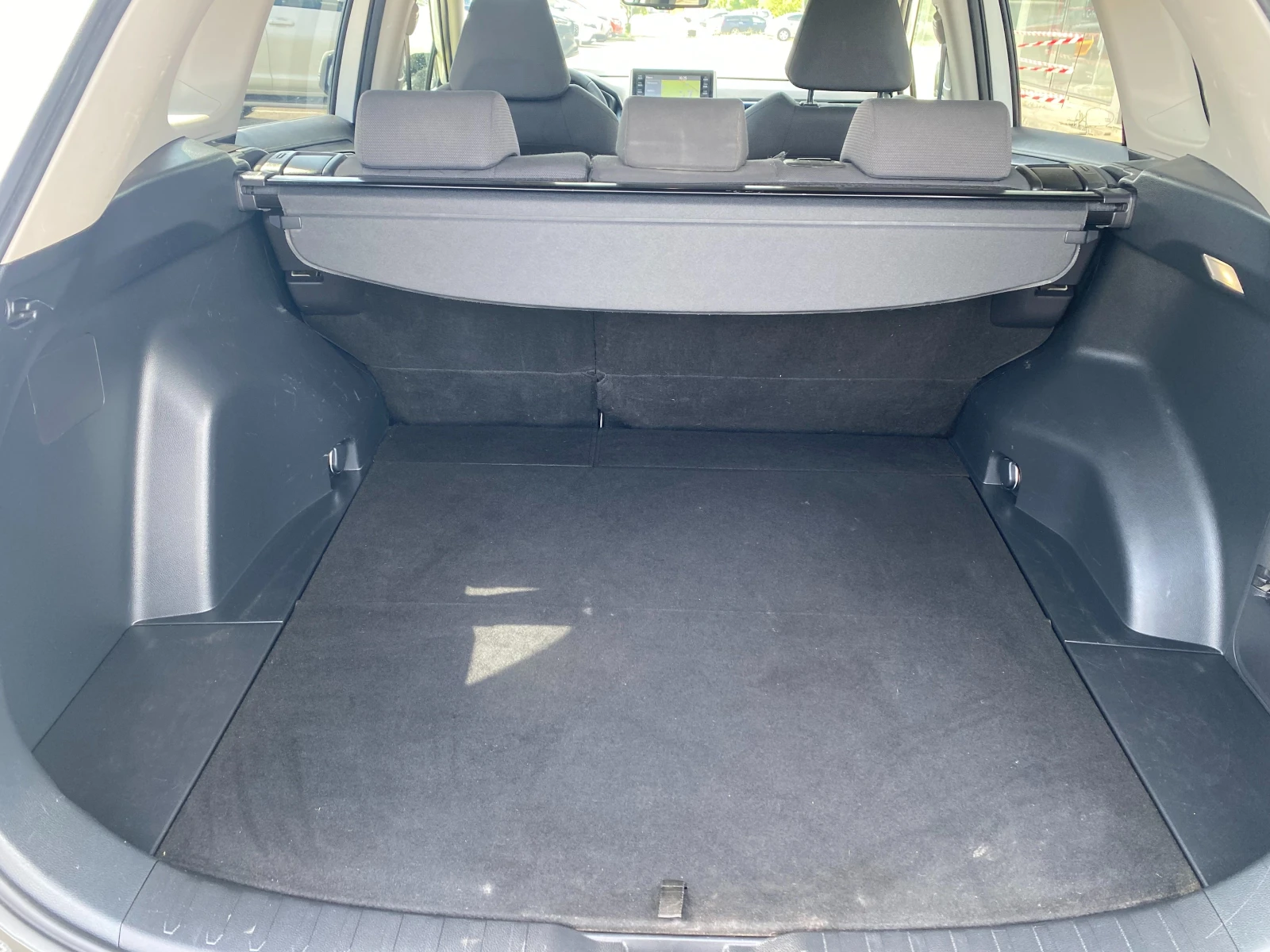 Toyota Rav4 2.5 HEV AWD | Mobile.bg � ����������� 10