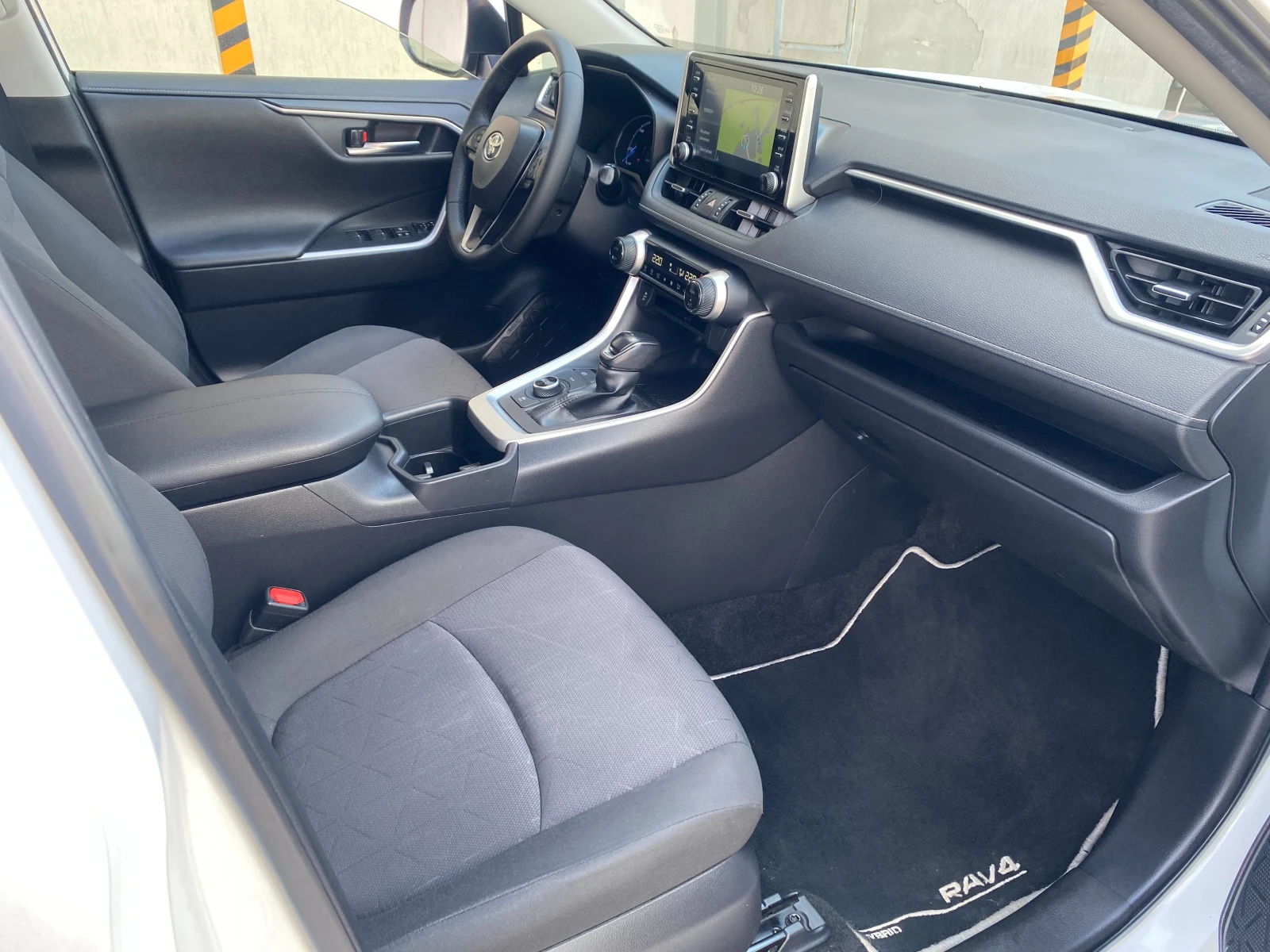 Toyota Rav4 2.5 HEV AWD | Mobile.bg � ����������� 17