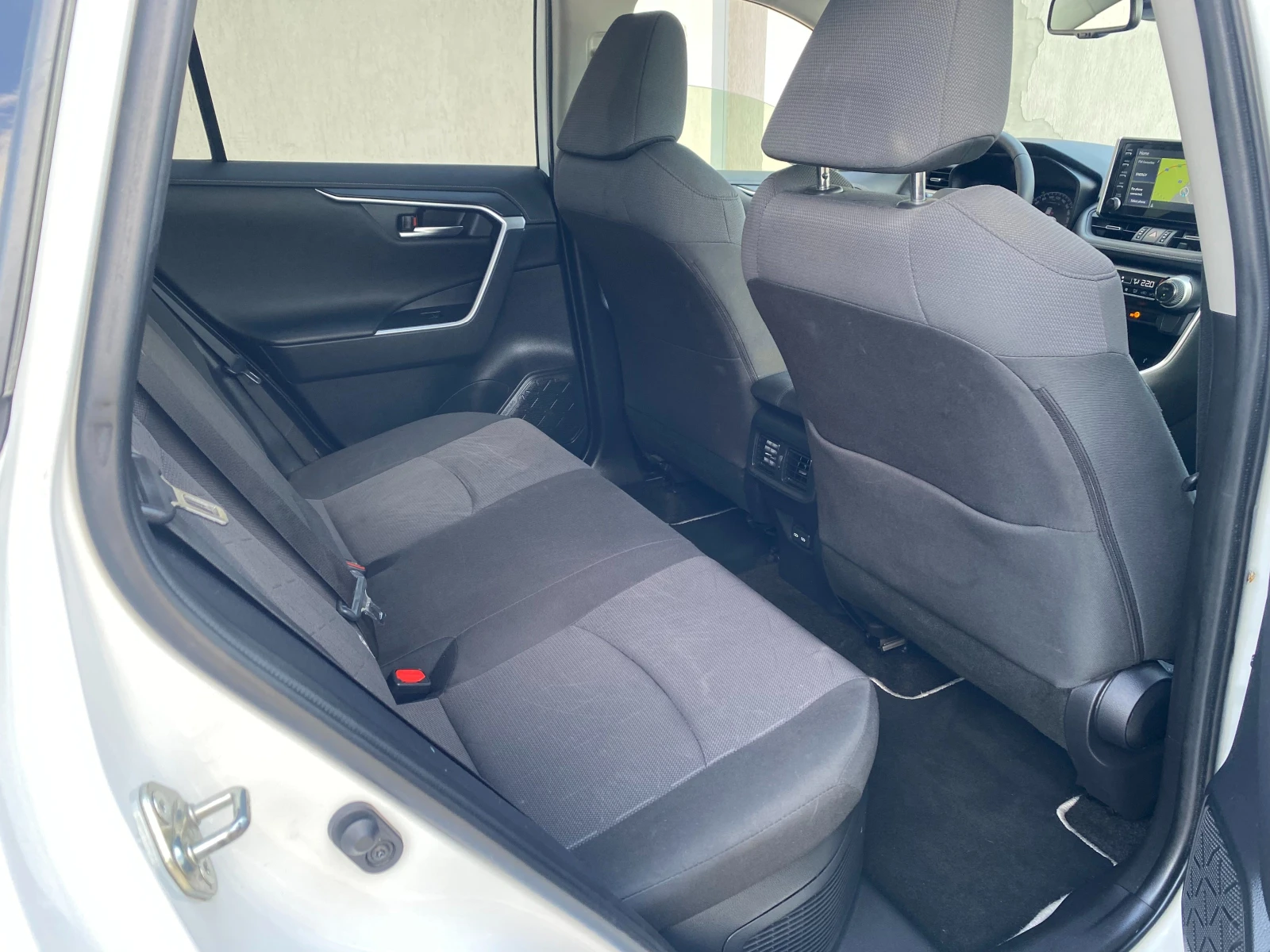 Toyota Rav4 2.5 HEV AWD | Mobile.bg � ����������� 16