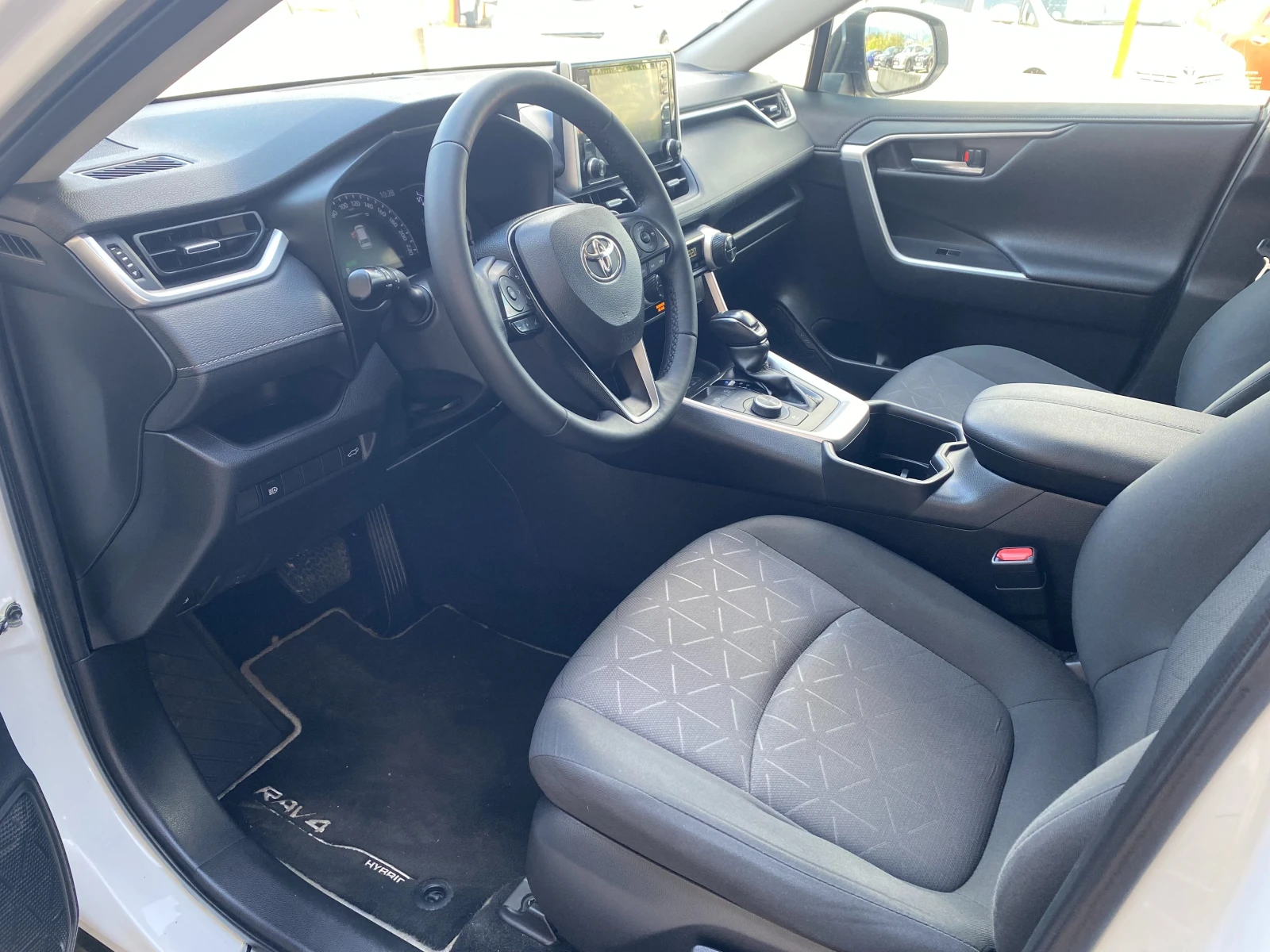 Toyota Rav4 2.5 HEV AWD | Mobile.bg � ����������� 14