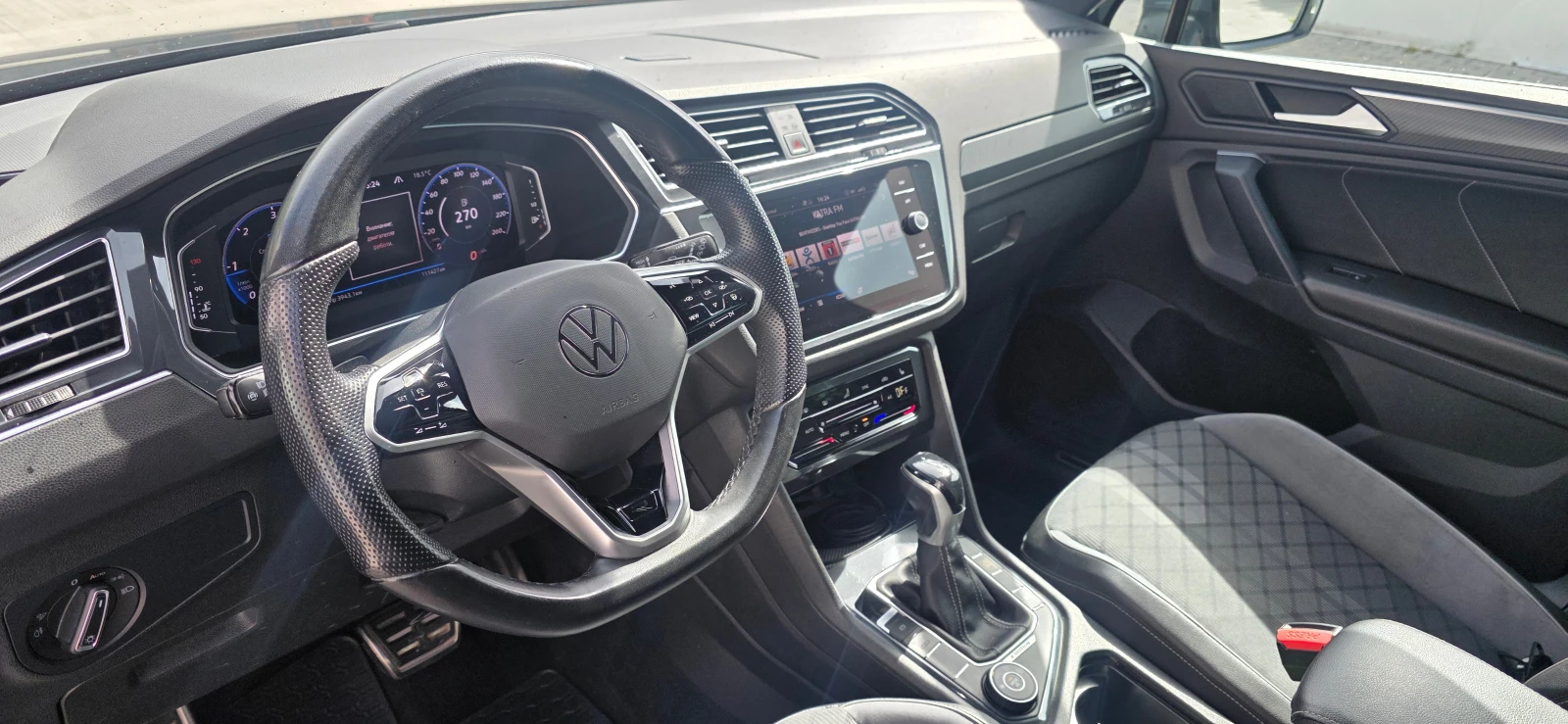 VW Tiguan R line, снимка 7 - Автомобили и джипове - 54583122