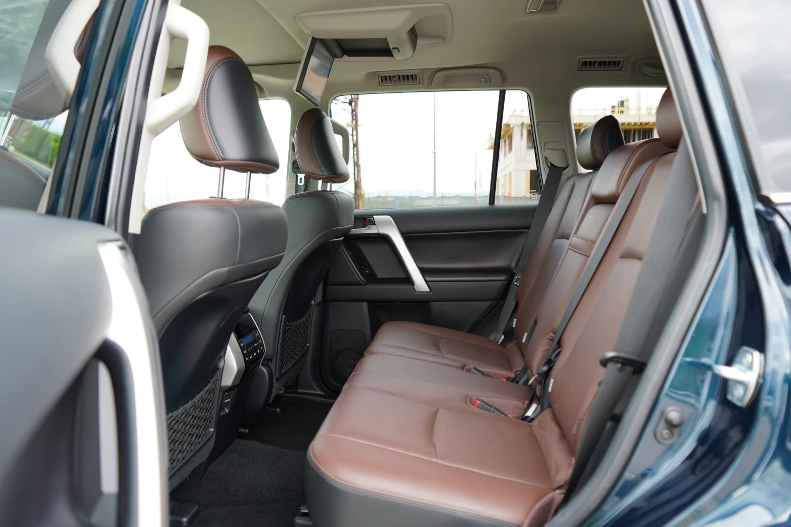 Toyota Land cruiser 2.8D* LUXURY* ГАРАНЦИЯ* JBL* 360 CAM* KEYLESS* , снимка 14 - Автомобили и джипове - 54607882