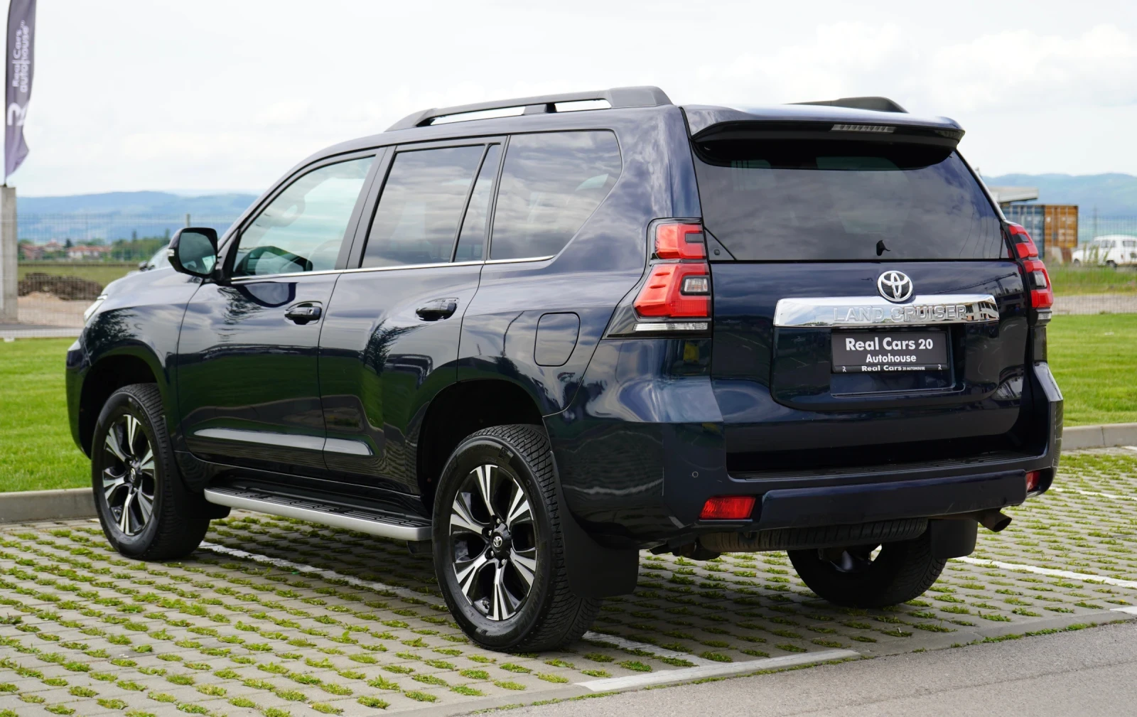 Toyota Land cruiser 2.8D* LUXURY* ГАРАНЦИЯ* JBL* 360 CAM* KEYLESS* , снимка 6 - Автомобили и джипове - 54607882