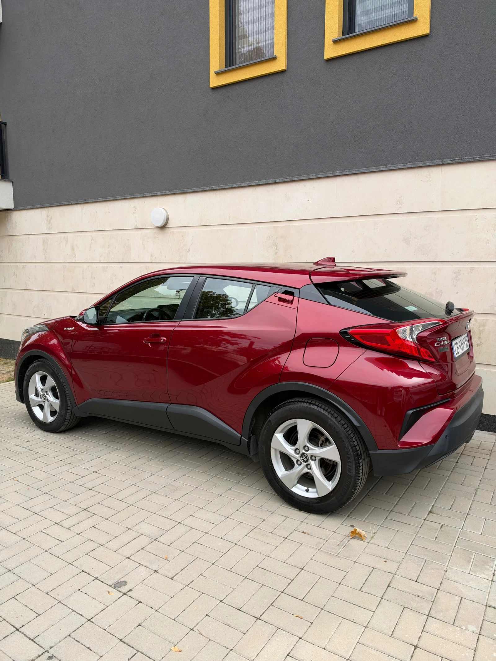 Toyota C-HR, снимка 3 - Автомобили и джипове - 56451790