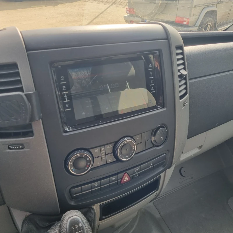 VW Crafter 136ps, снимка 9 - Бусове и автобуси - 48796433