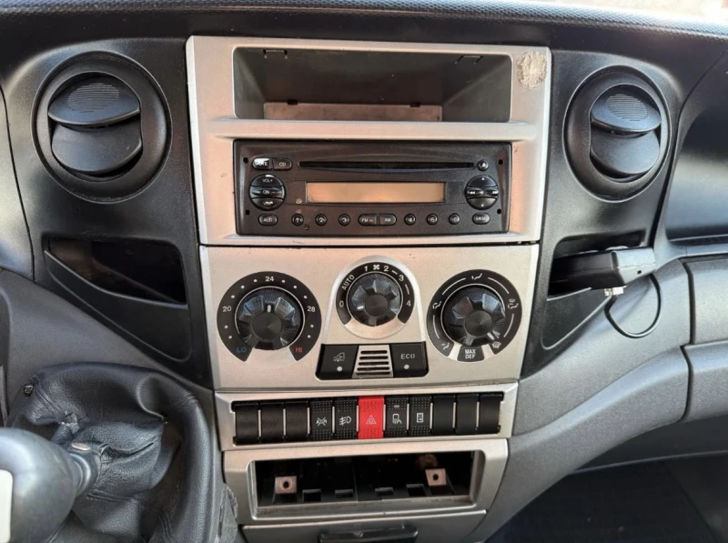 Iveco 35c13 Хладилен, снимка 14 - Бусове и автобуси - 52777017