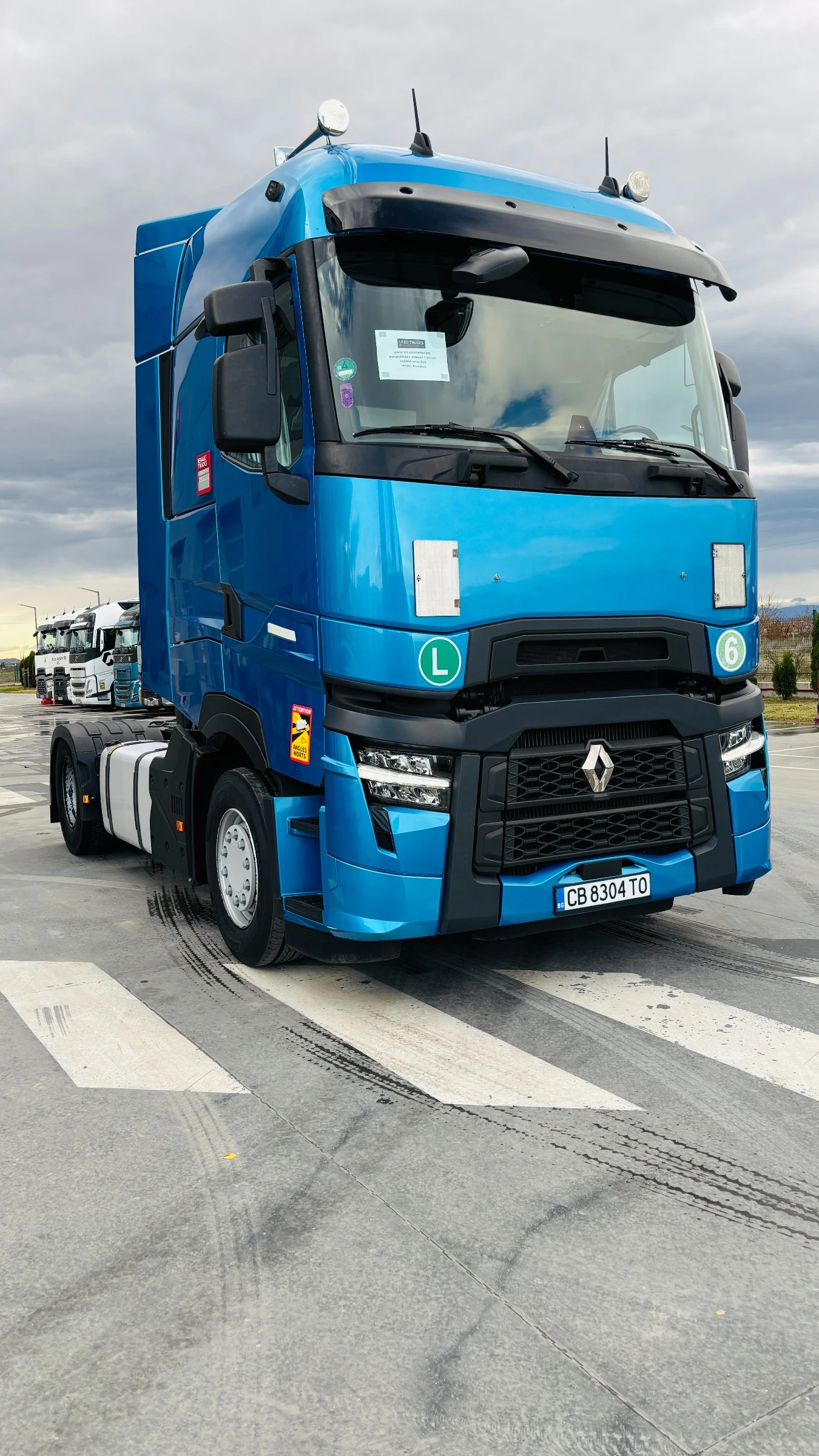 Renault T * *    *  | Mobile.bg   1