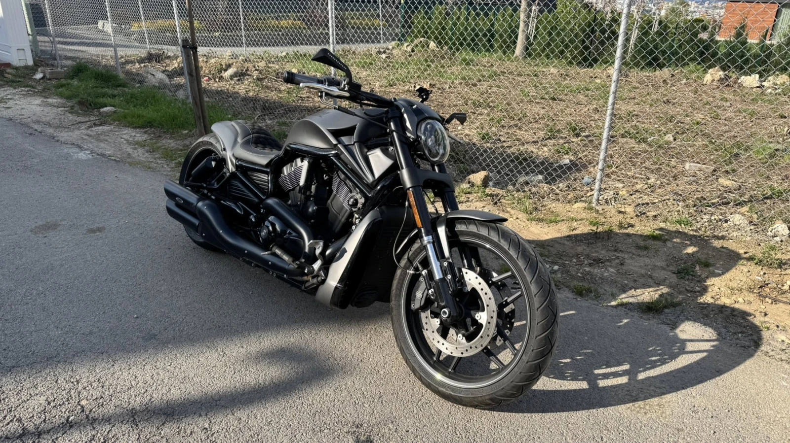 Harley-Davidson V-Rod Night Rod Special - изображение 5
