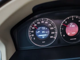 Volvo V70 D5, снимка 11