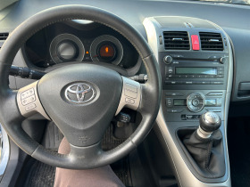 Toyota Auris 2.0 D4D, снимка 12 - Автомобили и джипове - 45126582