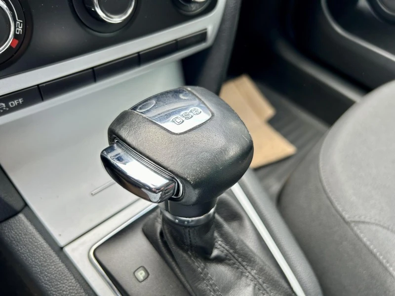 Skoda Octavia 1.4TSI DSG, снимка 13 - Автомобили и джипове - 52696168