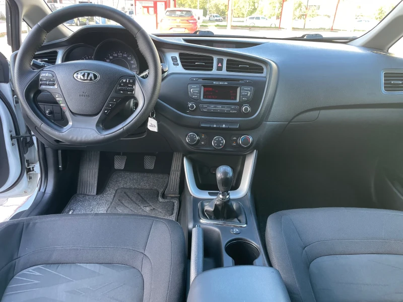 Kia Ceed 1, 4 16V, снимка 11 - Автомобили и джипове - 47409202