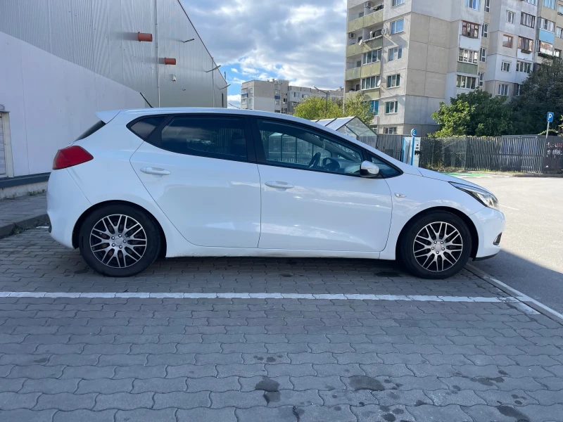 Kia Ceed 1, 4 16V, снимка 6 - Автомобили и джипове - 47476962