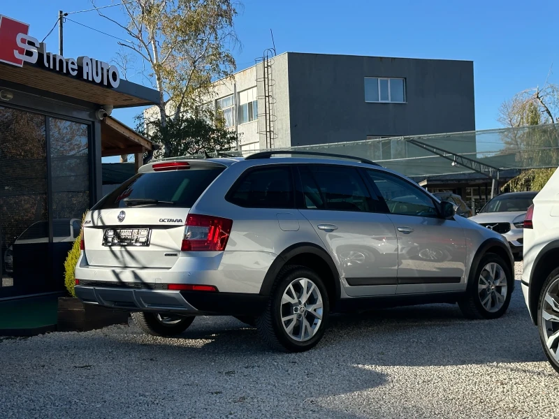 Skoda Octavia Scout* 4x4* Панорама* Автоматик* , снимка 2 - Автомобили и джипове - 47876166