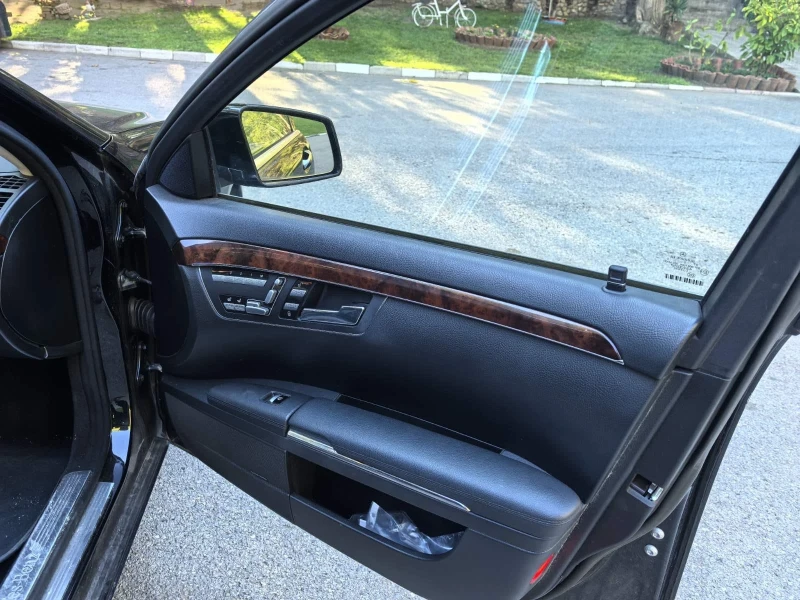 Mercedes-Benz S 550 Long 4matic V8 (388hp) ГАЗ/БЕНЗИН 128, 000KM , снимка 11 - Автомобили и джипове - 52561561