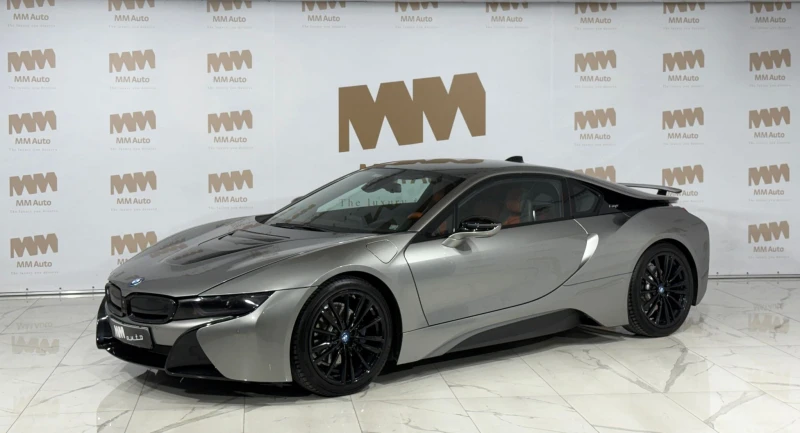 BMW i8 Coupe* Facelift* xDrive* Carbon* HuD* H/K, снимка 1 - Автомобили и джипове - 49531053