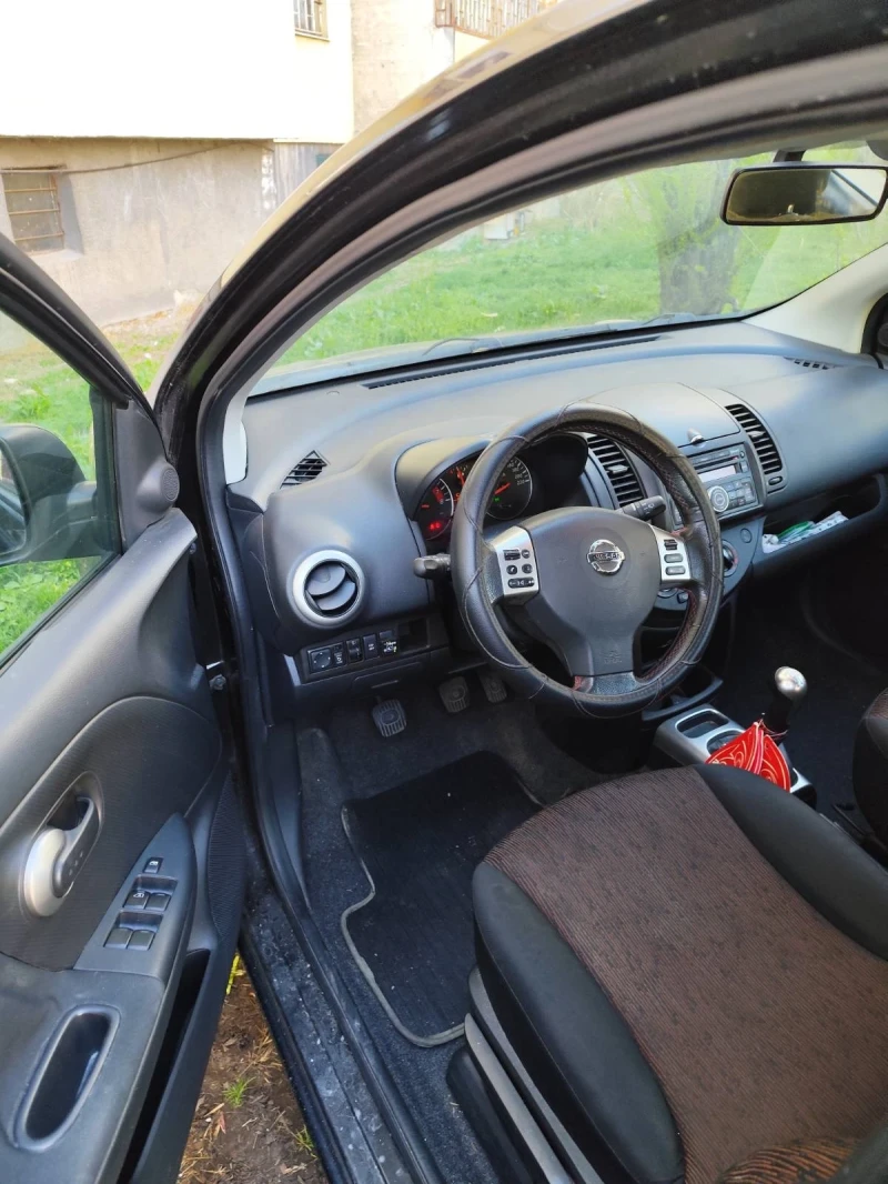 Nissan Note, снимка 9 - Автомобили и джипове - 52084458