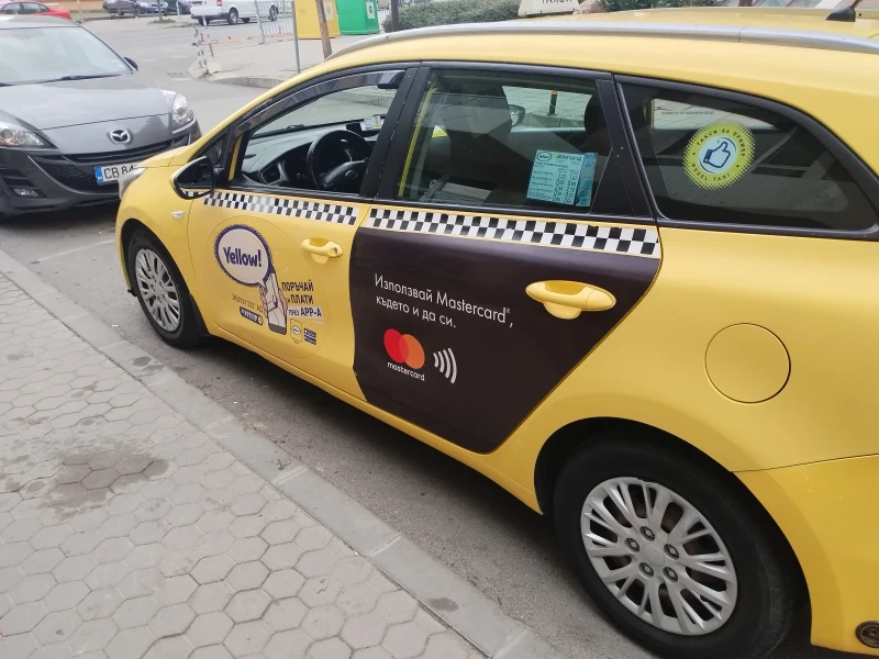 Kia Ceed 1.4 ГАЗ, снимка 6 - Автомобили и джипове - 52387297