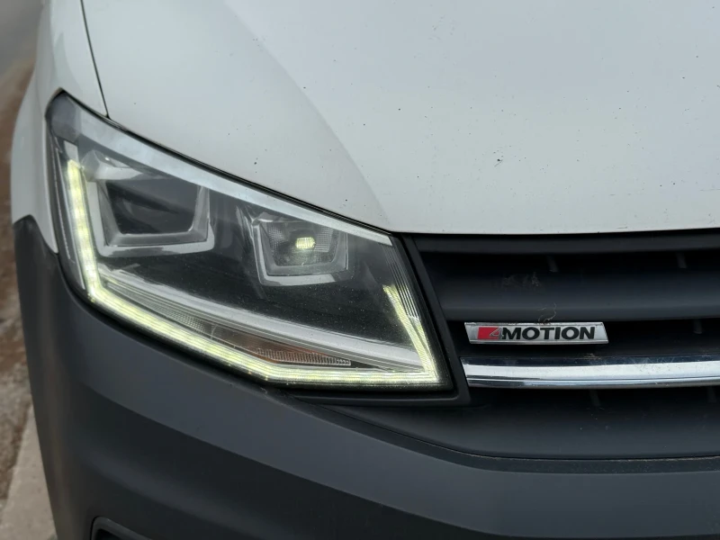 VW Caddy DSG+ Maxi+ 2.0TDI+ 150kc+ 7места, снимка 8 - Автомобили и джипове - 52545808