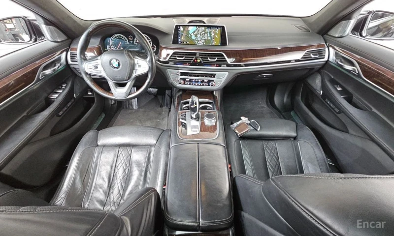 BMW 750, снимка 7 - Автомобили и джипове - 53150241