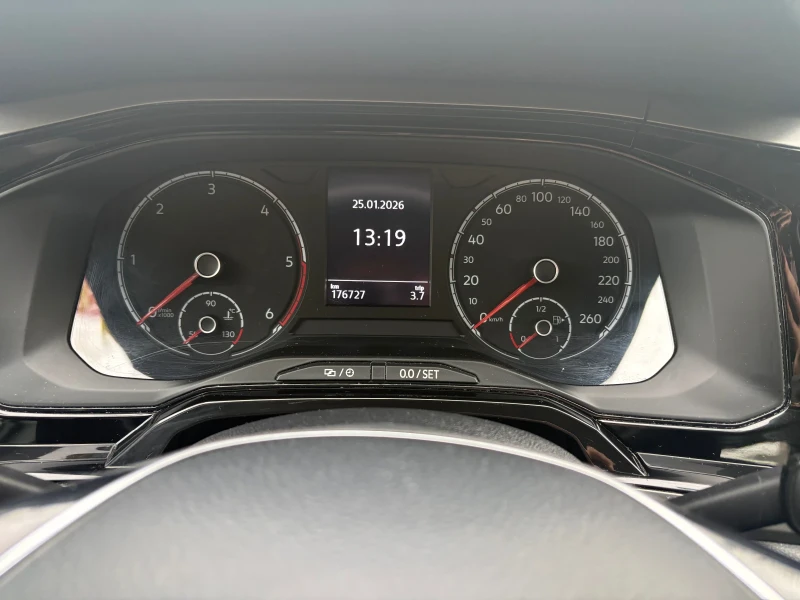 VW Polo 1.6TDI 2019г!!, снимка 9 - Автомобили и джипове - 53221829