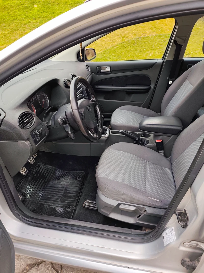 Ford Focus 1.8 TDCi, снимка 7 - Автомобили и джипове - 53420612