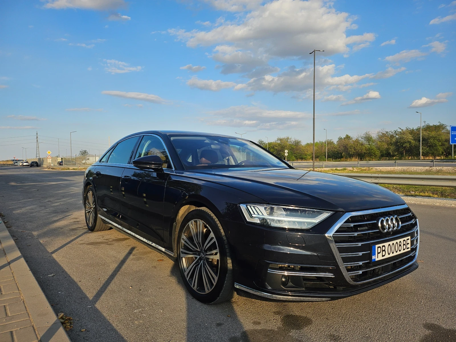 Audi A8 5.0 L  ЛИЗИНГ  - изображение 4