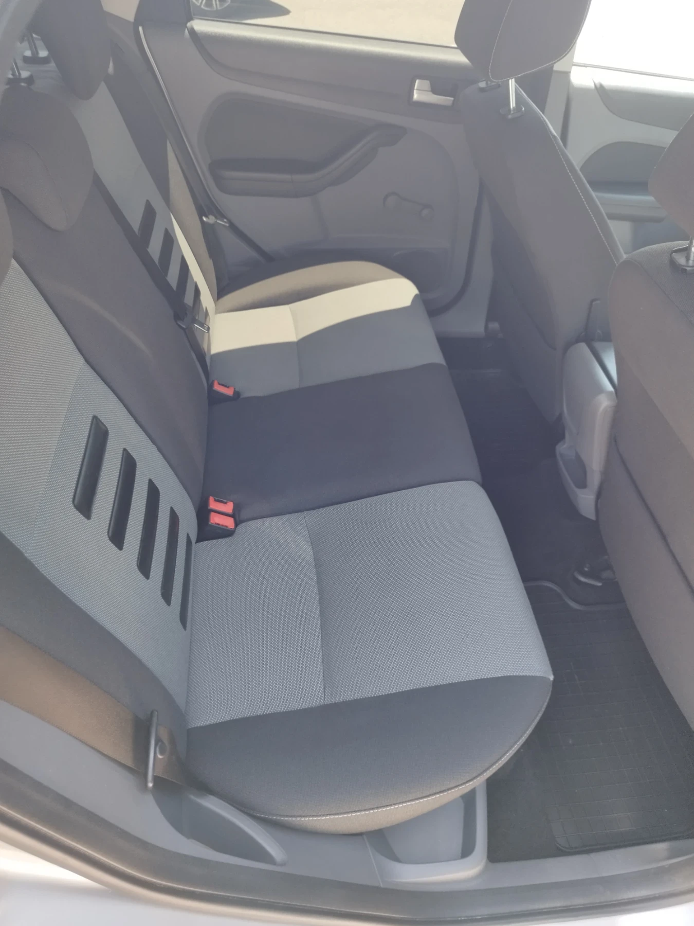 Ford Focus 1.6 TDCI - изображение 7