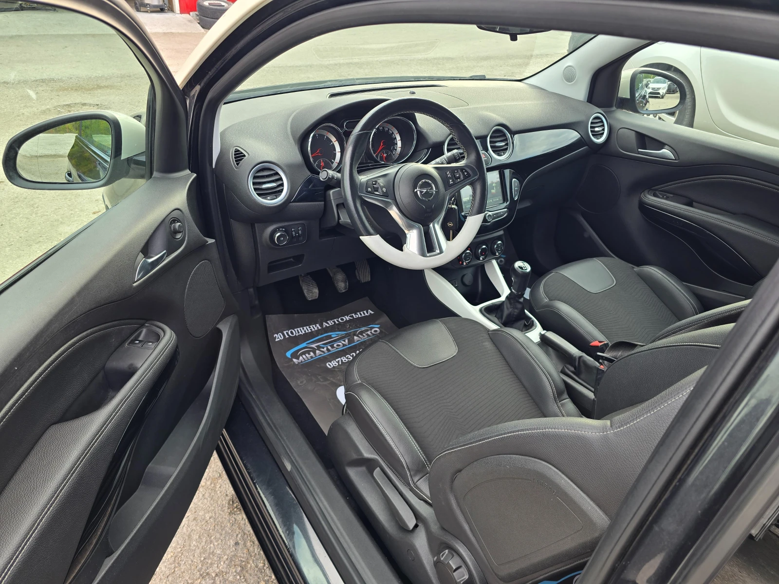 Opel Adam 1.2i КАТО НОВА - изображение 10