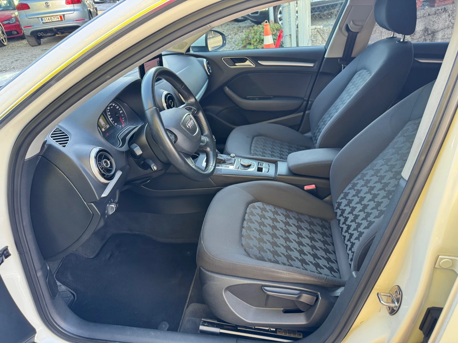 Audi A3 1.6TDI* S-Tronic - изображение 9