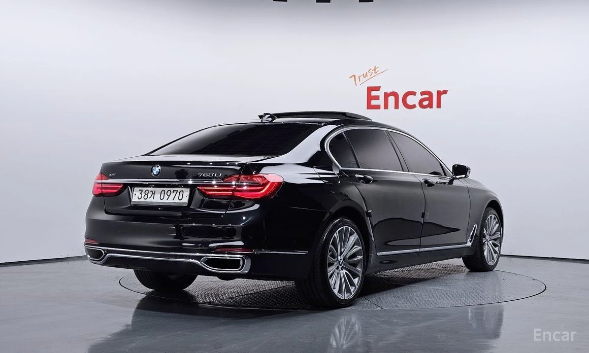 BMW 750  - изображение 2