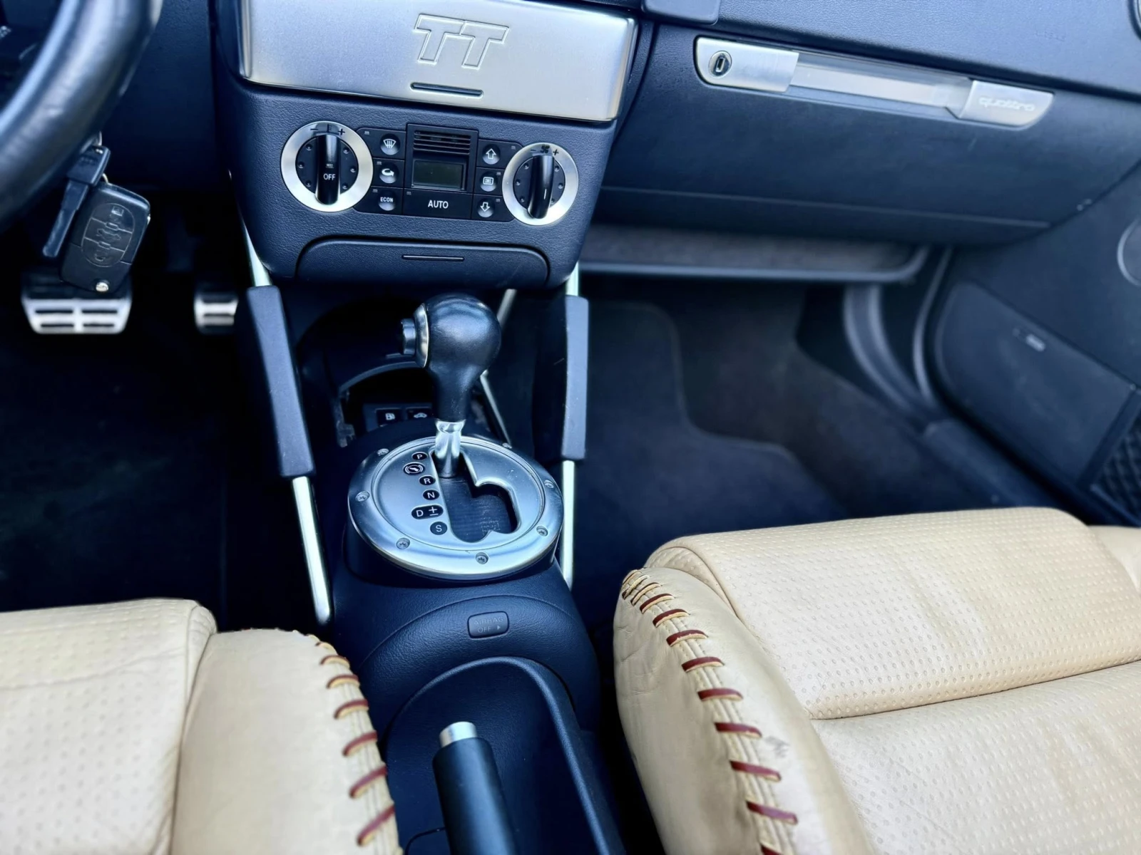 Audi Tt 3.2 4x4 АВТОМАТИК, снимка 12 - Автомобили и джипове - 53814390