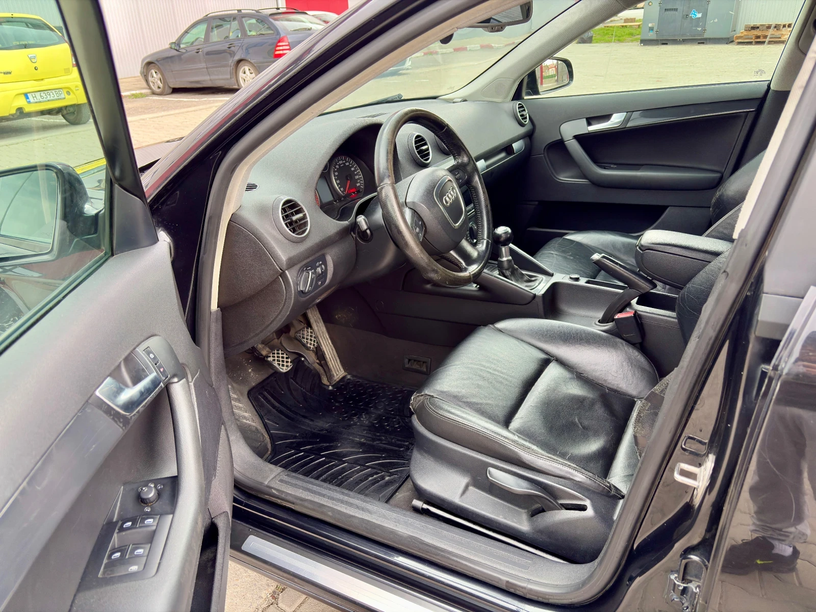 Audi A3 2.0 TDI, снимка 9 - Автомобили и джипове - 54165278