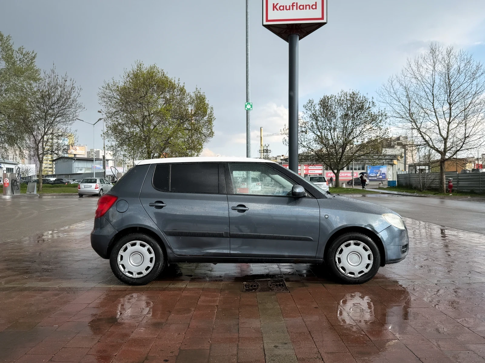 Skoda Fabia MK II, снимка 4 - Автомобили и джипове - 54239615