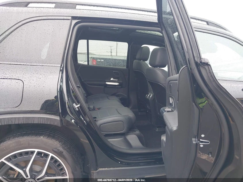 Mercedes-Benz EQB 300 Suv 4Matic, снимка 8 - Автомобили и джипове - 54277409