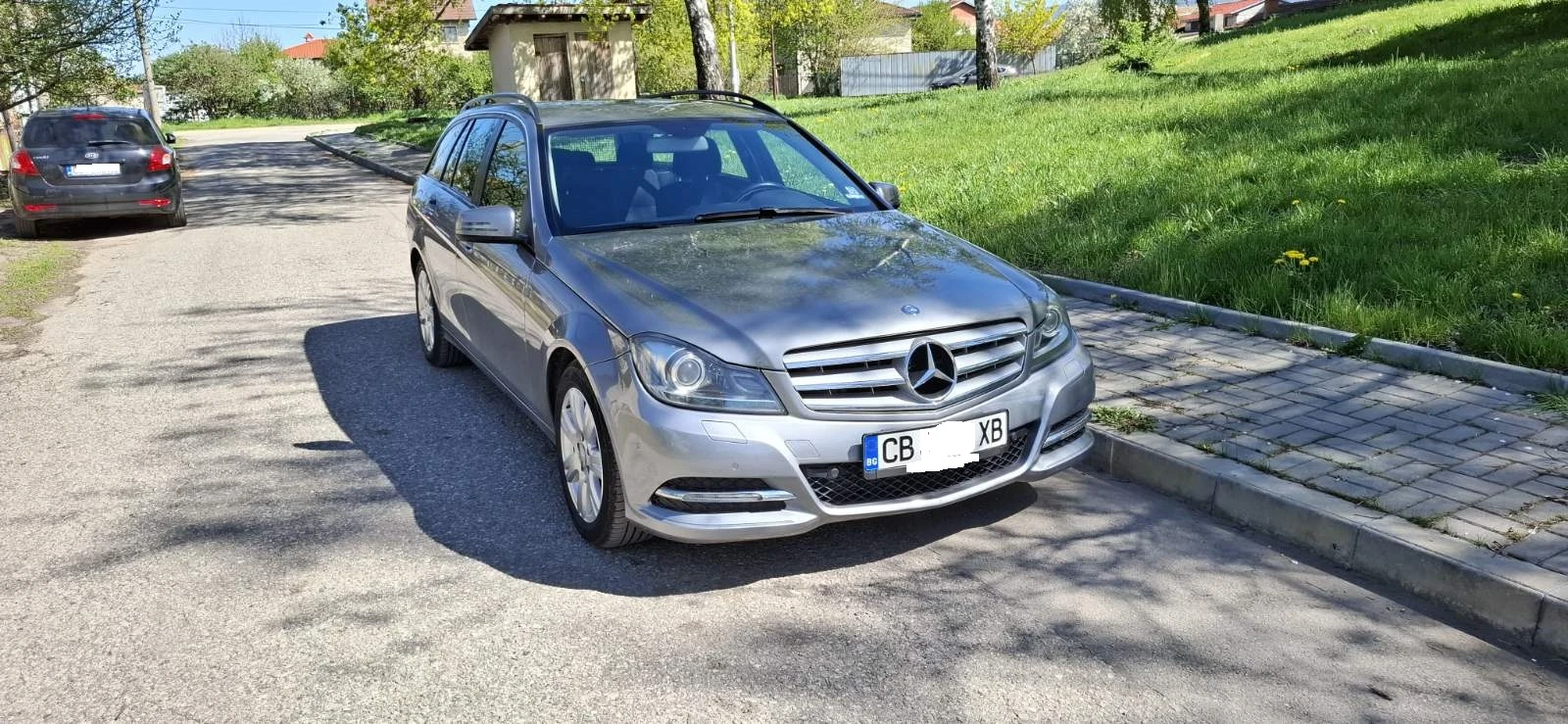 Mercedes-Benz C 220, снимка 6 - Автомобили и джипове - 54386037