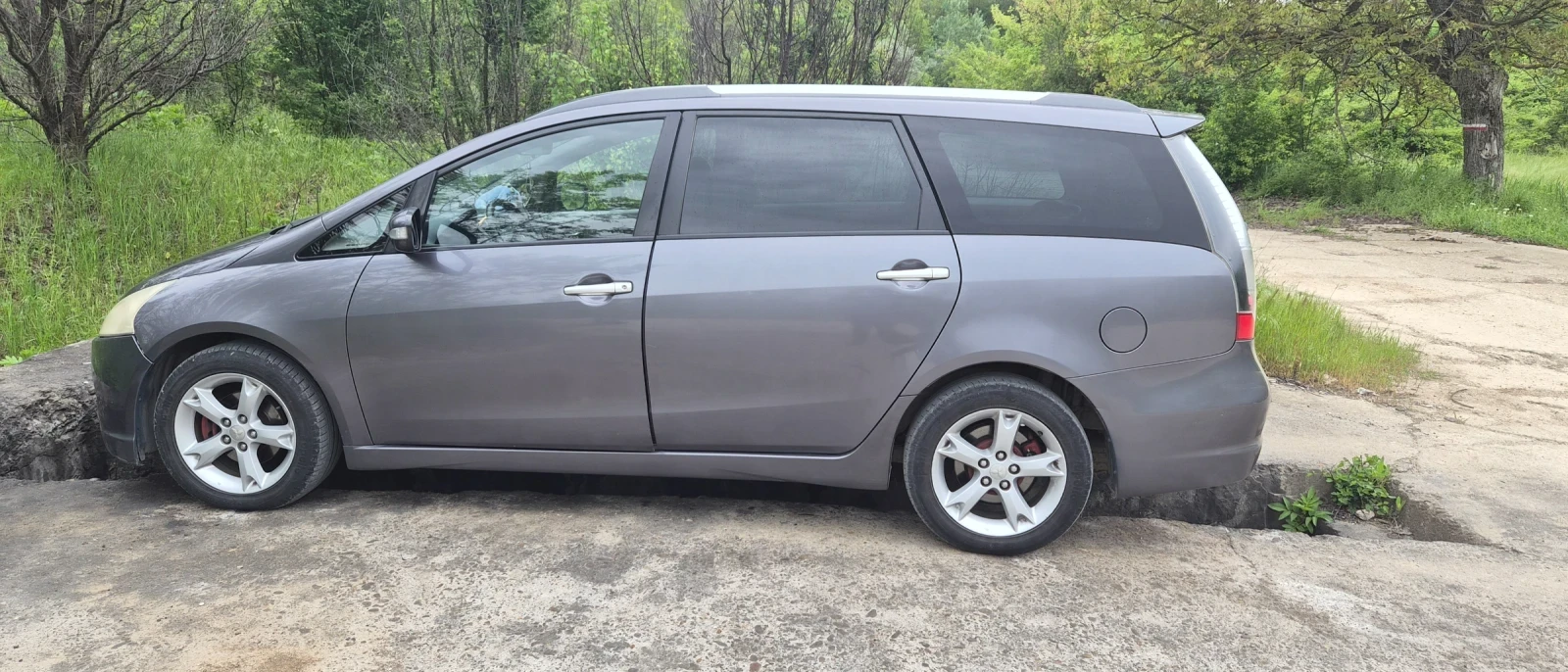 Mitsubishi Grandis