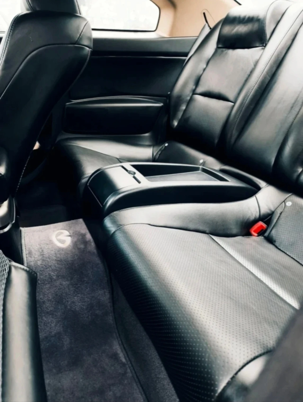 Infiniti G coupe, снимка 8 - Автомобили и джипове - 54478328