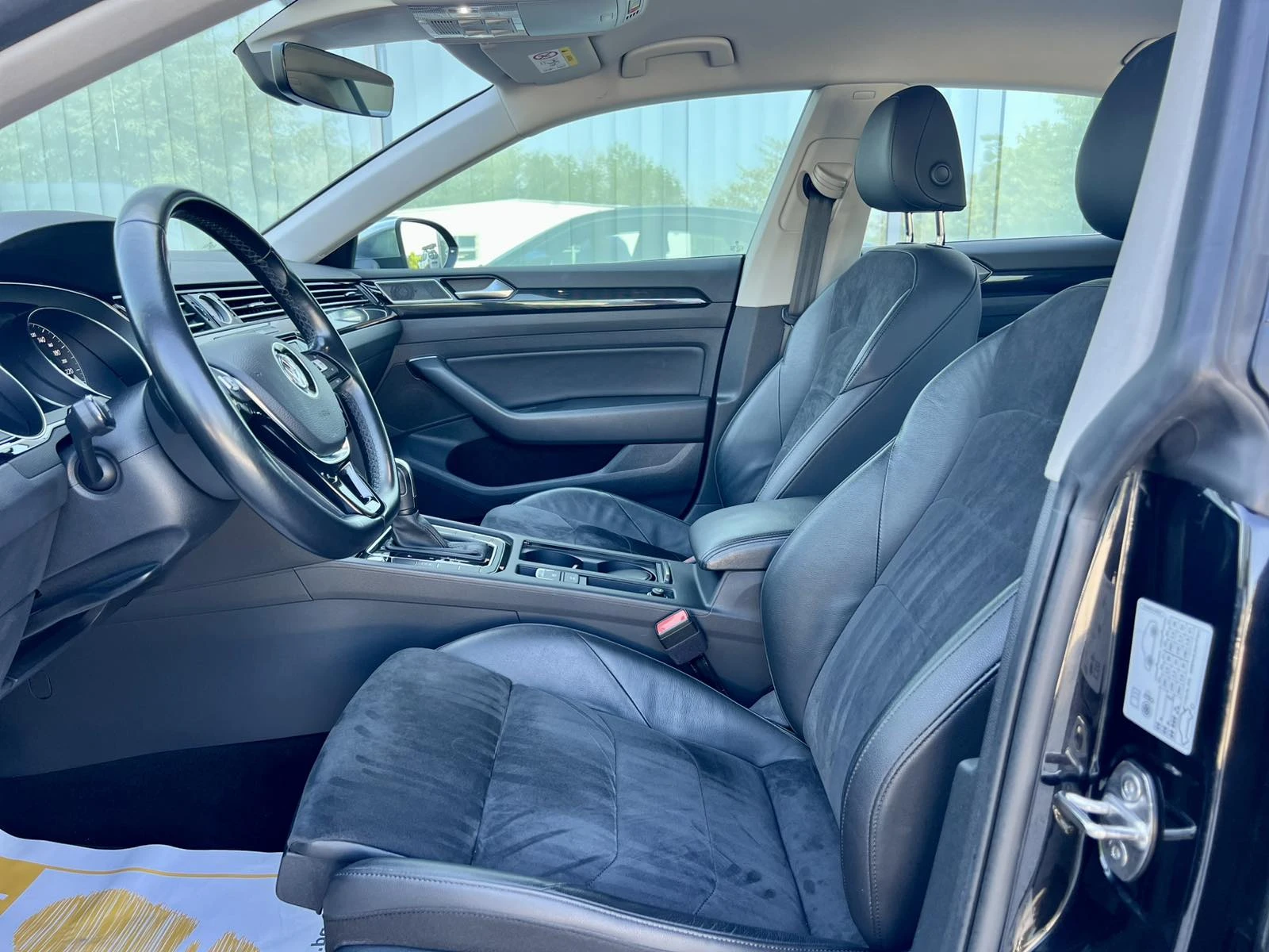 VW Arteon Elegance / 2.0TFSI / 190 �.�. / DSG / LED | Mobile.bg � ����������� 9