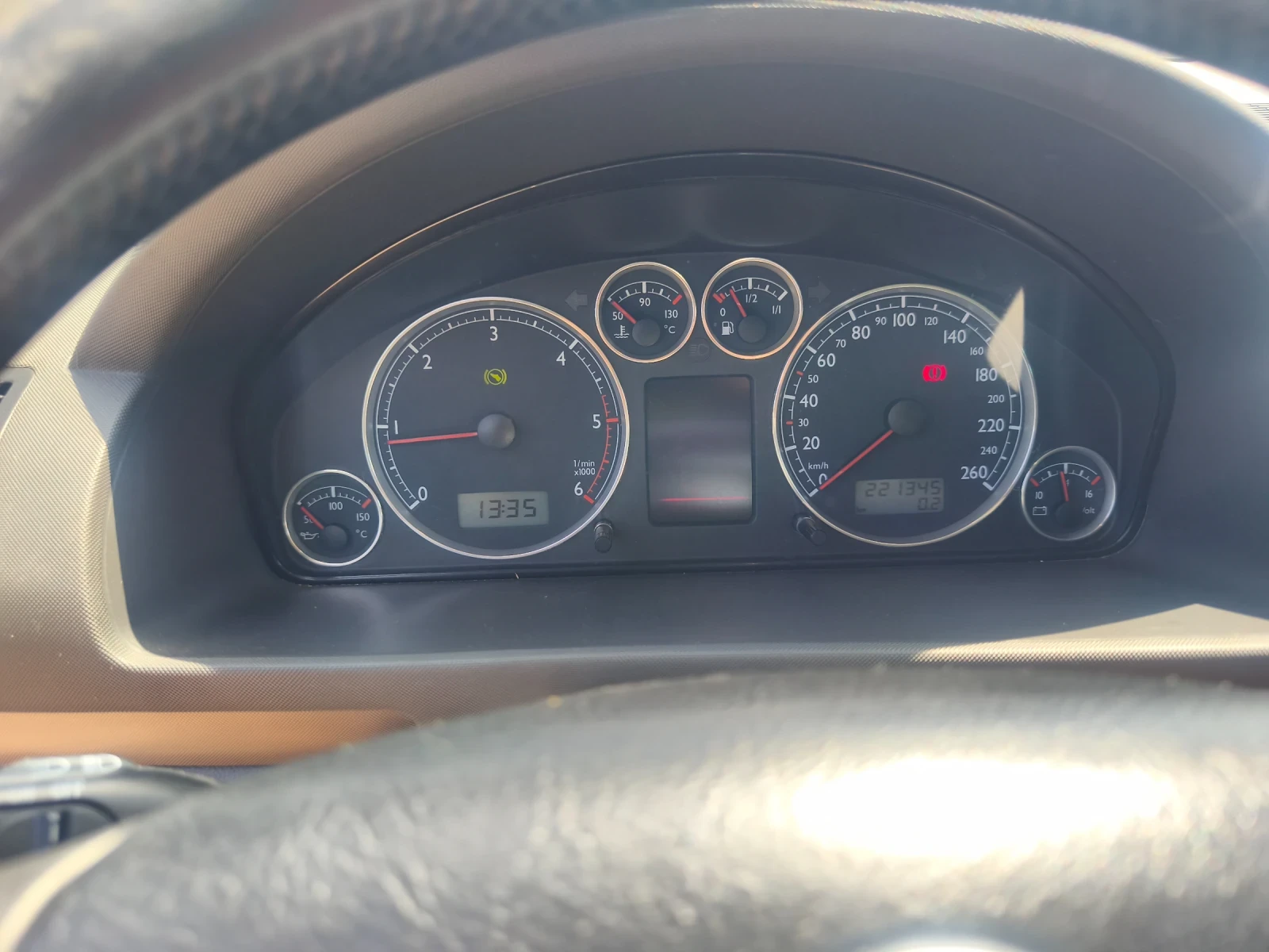 VW Sharan 1.9TDI AUTOMAT, снимка 12 - Автомобили и джипове - 55045115
