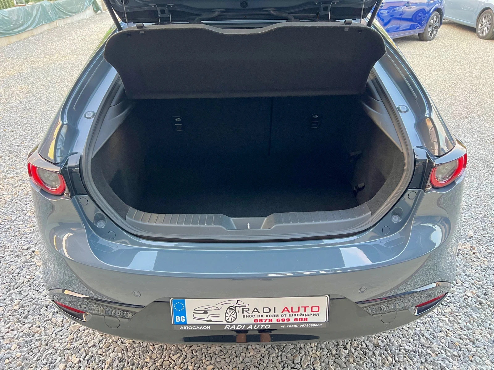 Mazda 3 2.0i Бензин ШВЕЙЦАРИЯ, снимка 5 - Автомобили и джипове - 55593196