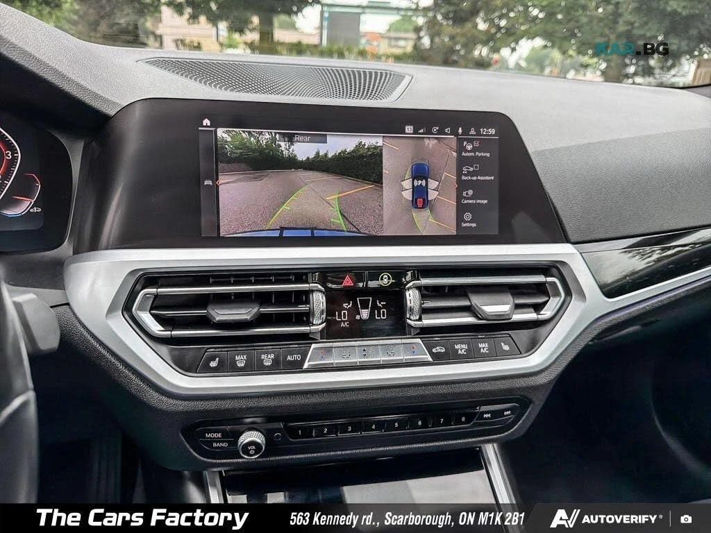BMW 330 xDrive* АвтоКредит* (ЦЕНА ДО БГ) , снимка 13 - Автомобили и джипове - 55904338