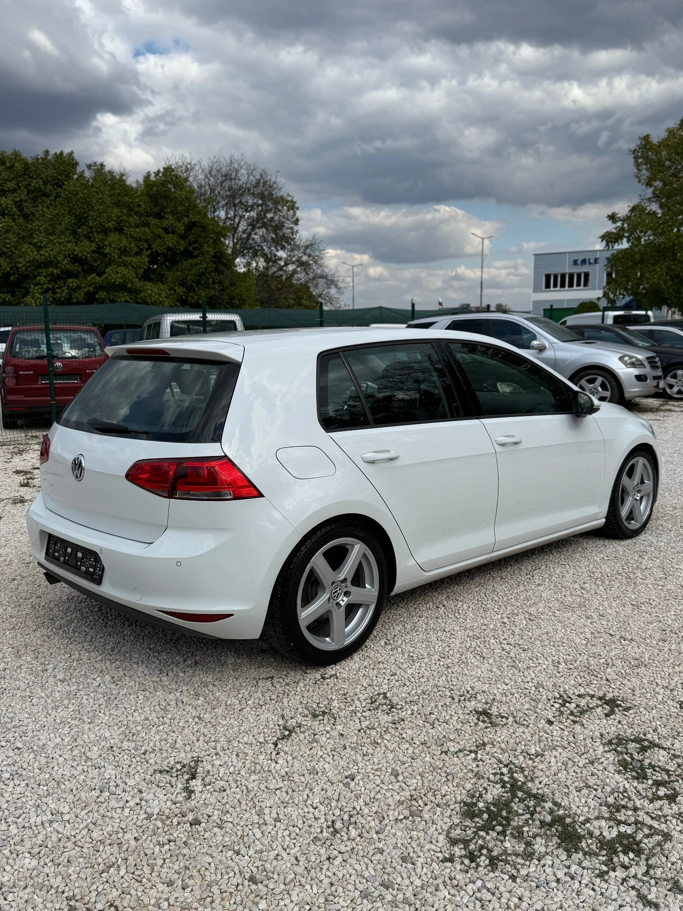 VW Golf VW Golf 7 1.6tdi, снимка 7 - Автомобили и джипове - 56297312