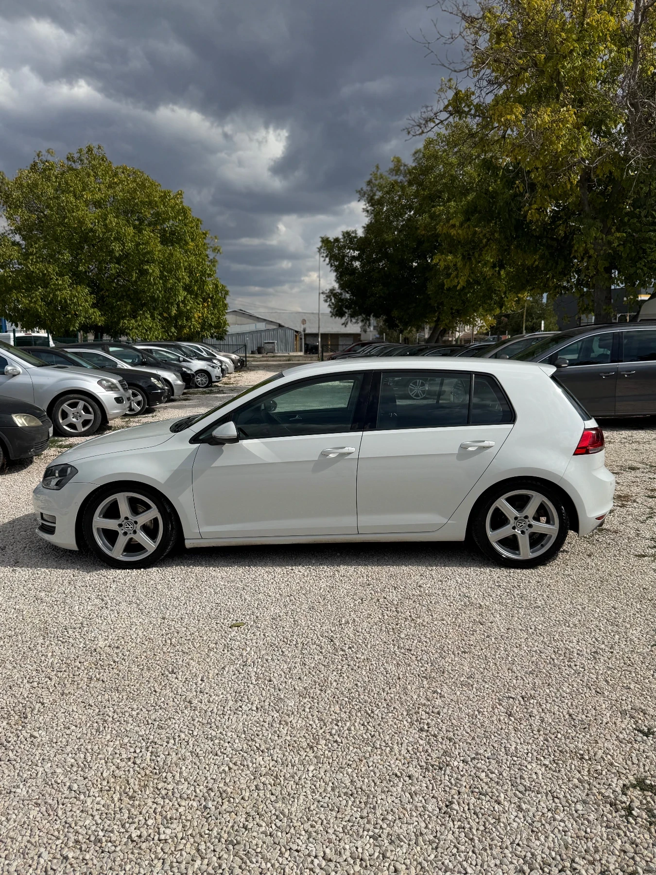 VW Golf VW Golf 7 1.6tdi, снимка 6 - Автомобили и джипове - 56297312