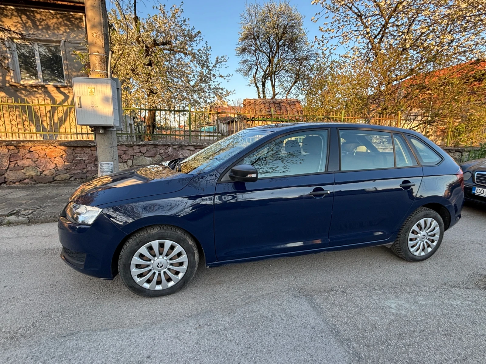Skoda Rapid, снимка 4 - Автомобили и джипове - 56529788