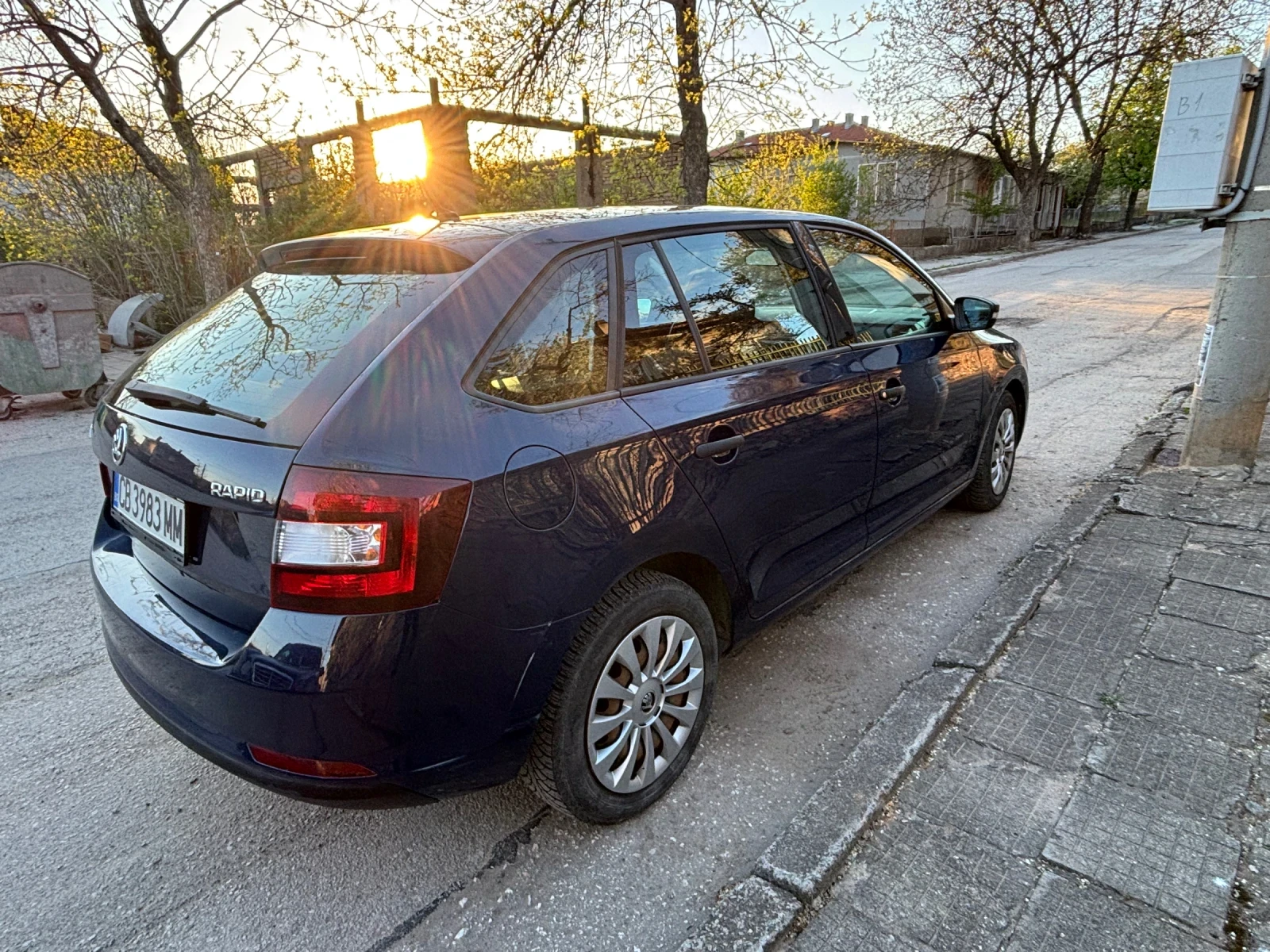 Skoda Rapid, снимка 3 - Автомобили и джипове - 56529788