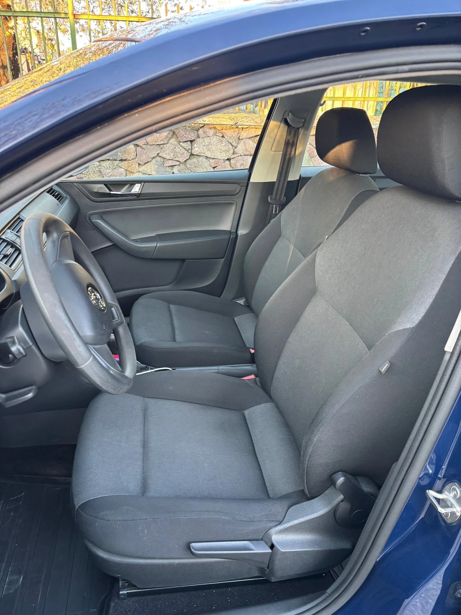 Skoda Rapid, снимка 7 - Автомобили и джипове - 56529788