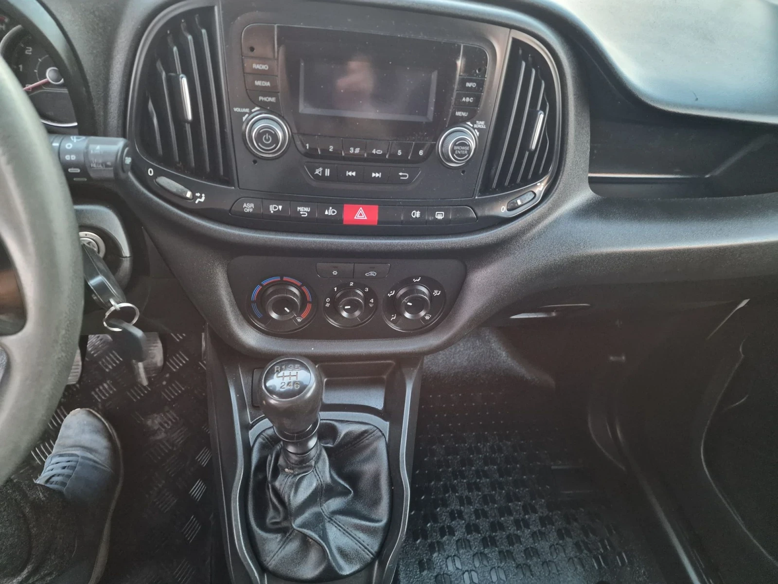 Fiat Doblo 1.6TDI MAXI PROFESIONAL, снимка 11 - Автомобили и джипове - 56615143